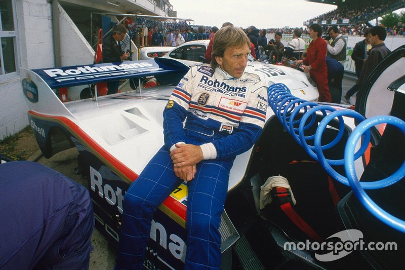 Derek Bell - 5 vitórias (1975, 1981, 1982, 1986, 1987)