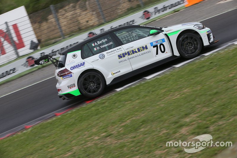 Alessandro Berton, Davide Valsecchi, Elite Motorsport, Volkswagen Golf GTI TCR DSG