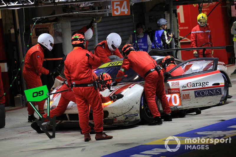 #70 MR Racing Ferrari 488 GTE: Motoaki Ishikawa, Olivier Beretta, Eddie Cheever III  