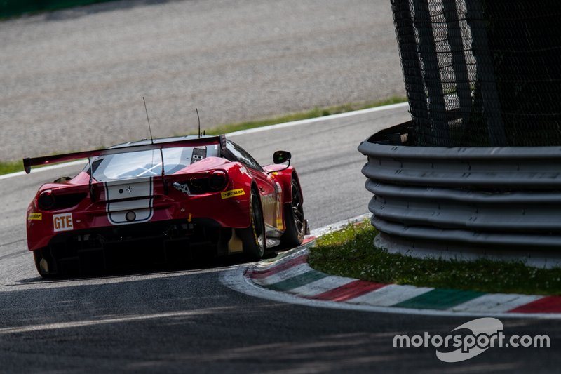 #51 Luzich Racing Ferrari F488 GTE: Alessandro Pier Guidi, Nicklas Nielsen, Fabien Lavergne