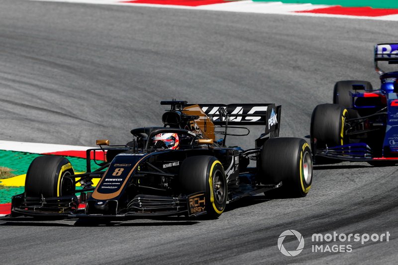 Romain Grosjean, Haas F1 Team VF-19, Alexander Albon, Toro Rosso STR14