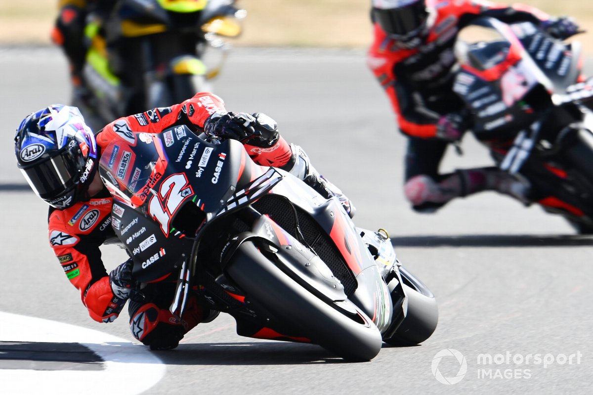 Maverick Vinales, Aprilia Racing Team