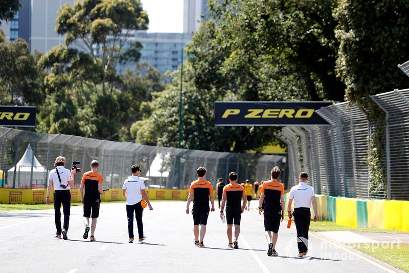 Team Mclaren in pista