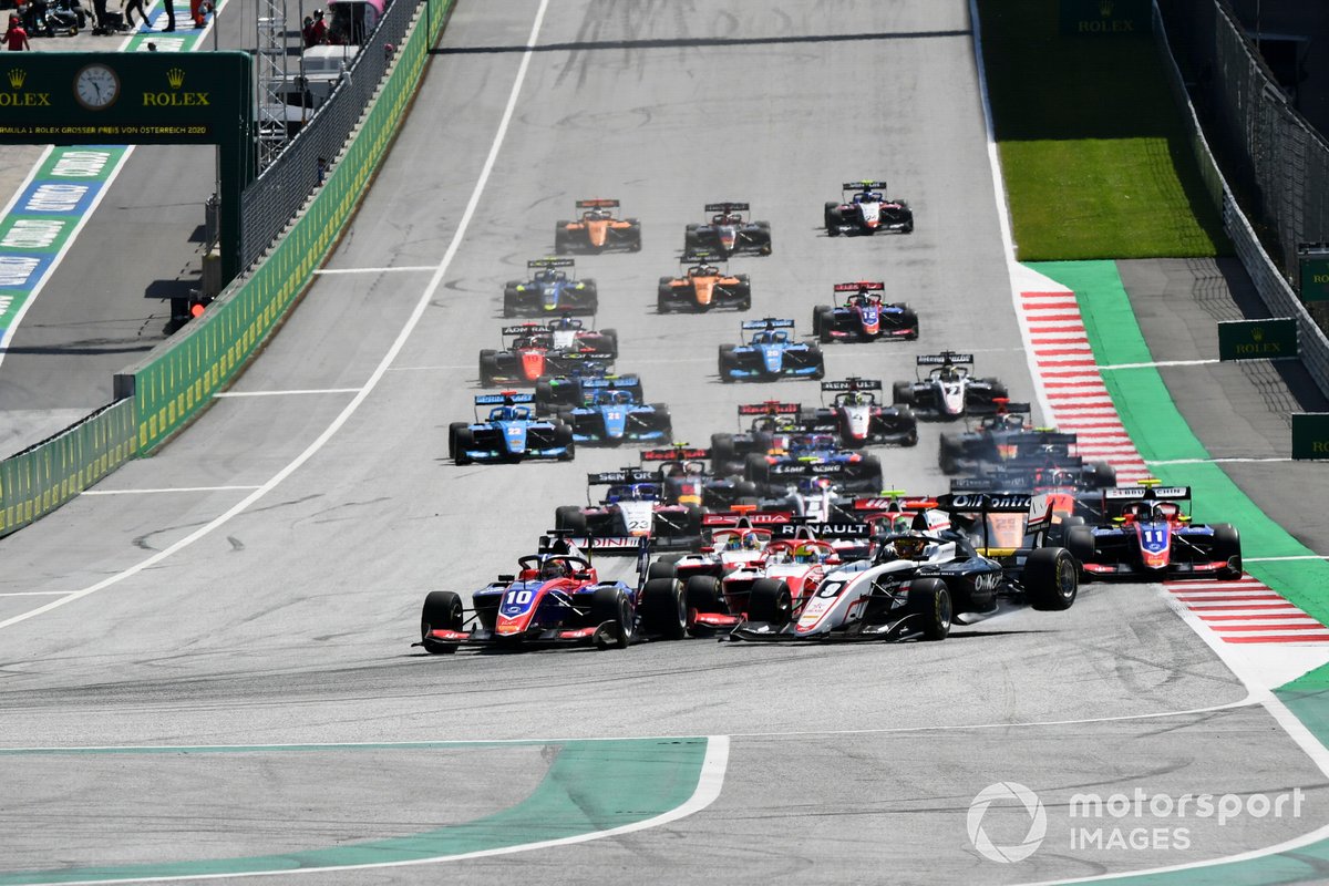 Lirim Zendeli, Trident and Sebastian Fernandez, ART Grand Prix at the start of the race