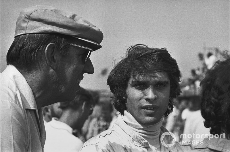 Francois Cevert, March 701-Ford with Ken Tyrrell in the pits
