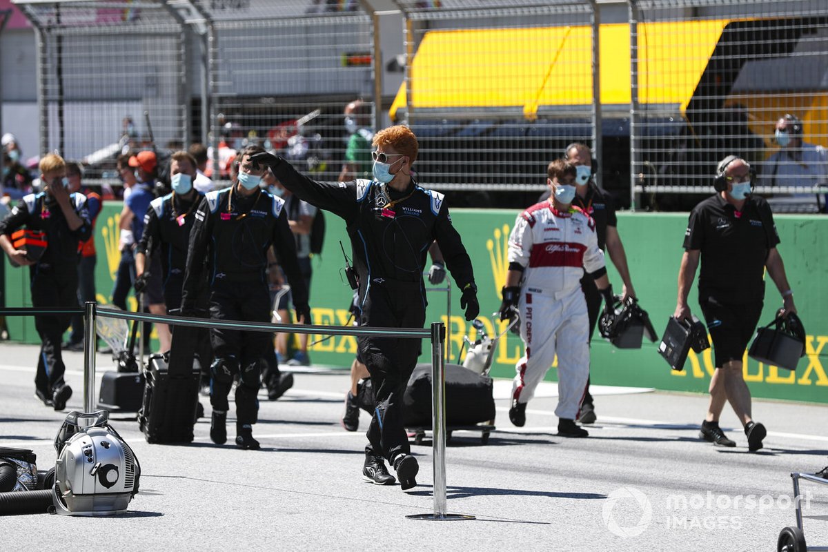 Mechanics on the grid prior to the start