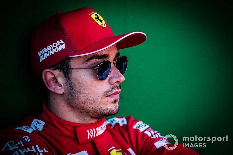 3º Charles Leclerc, Ferrari: 124 puntos (sube tres posiciones respecto a 2018)