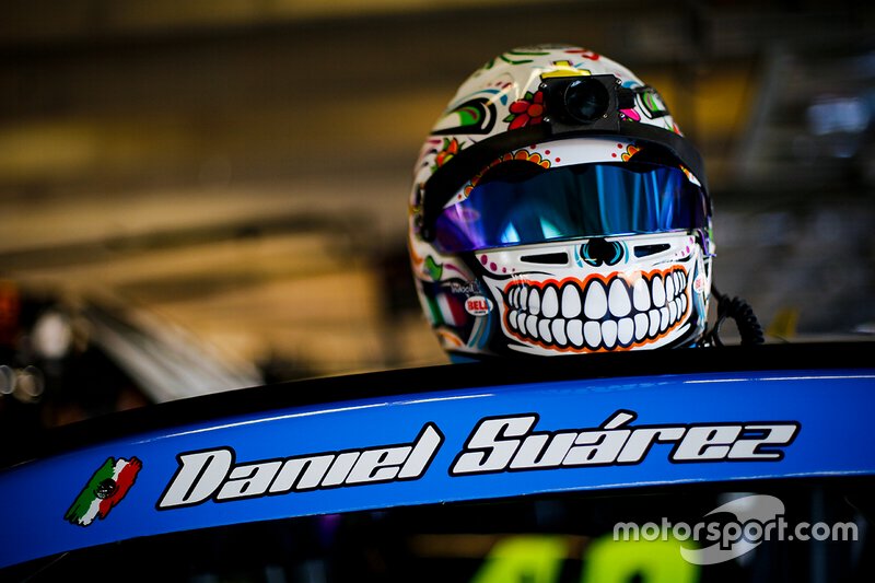 Casco de Daniel Suárez