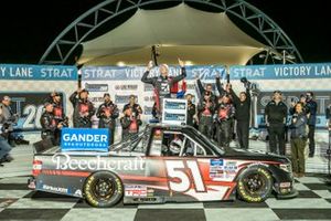 Race Winner: Kyle Busch, Kyle Busch Motorsports, Toyota Tundra