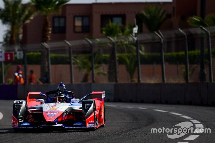 Pipo Derani no teste da Fórmula E com a Mahindra