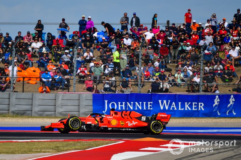 Sebastian Vettel, Ferrari SF90, con la sospensione rotta