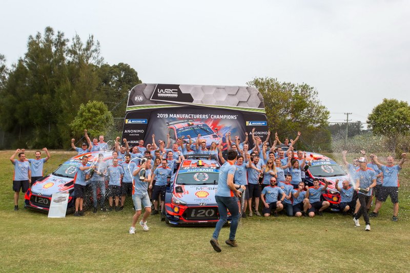Celebración del campeonato de equipos de Hyundai Motorsport