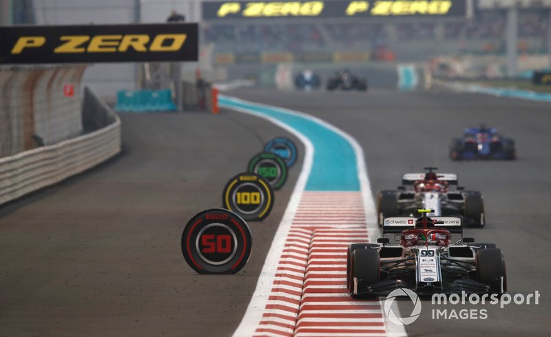 Antonio Giovinazzi, Alfa Romeo Racing C38,Kimi Raikkonen, Alfa Romeo Racing C38, Daniil Kvyat, Toro Rosso STR14