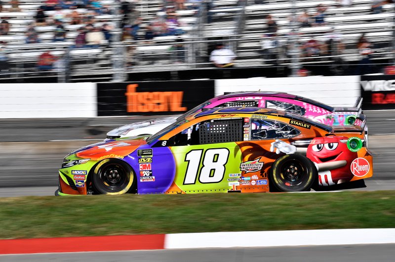 Kyle Busch, Joe Gibbs Racing, Toyota Camry M&M's Halloween