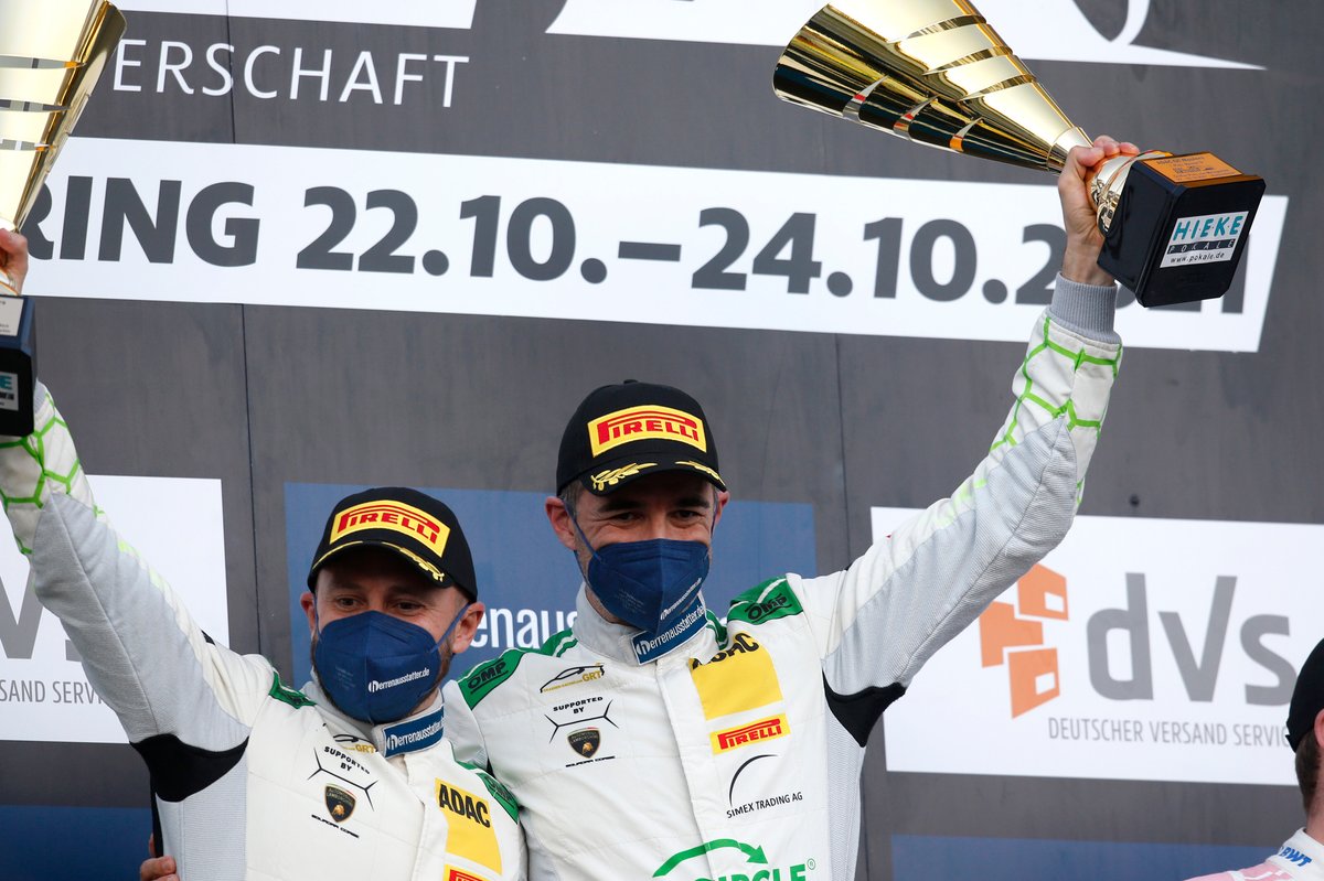 Podium: Race winner #19 GRT Grasser Racing Team Lamborghini Huracán GT3 Evo: Rolf Ineichen, Frank Perera