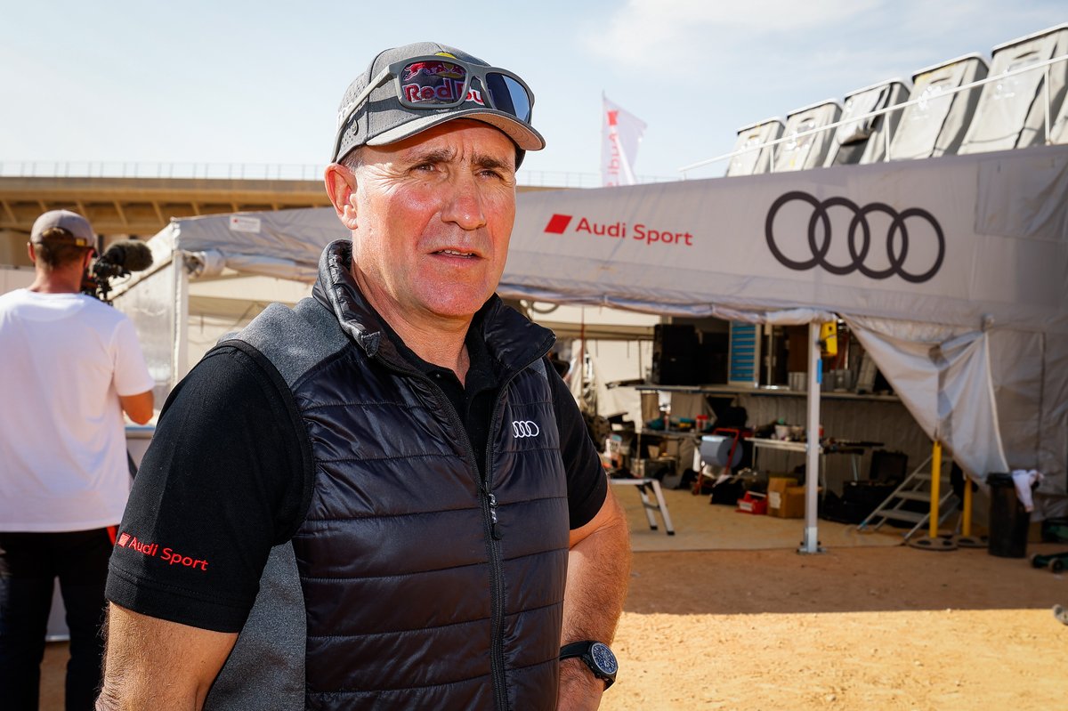 #200 Team Audi Sport Audi: Stéphane Peterhansel