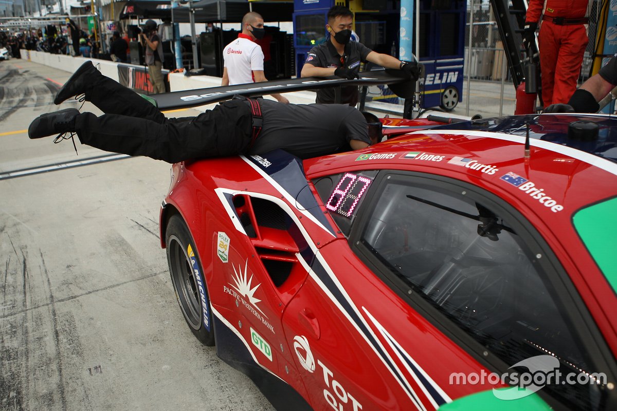 #63 Scuderia Corsa Ferrari 488 GT3, GTD: Ryan Briscoe, Marcos Gomes, Ed Jones, Bret Curtis