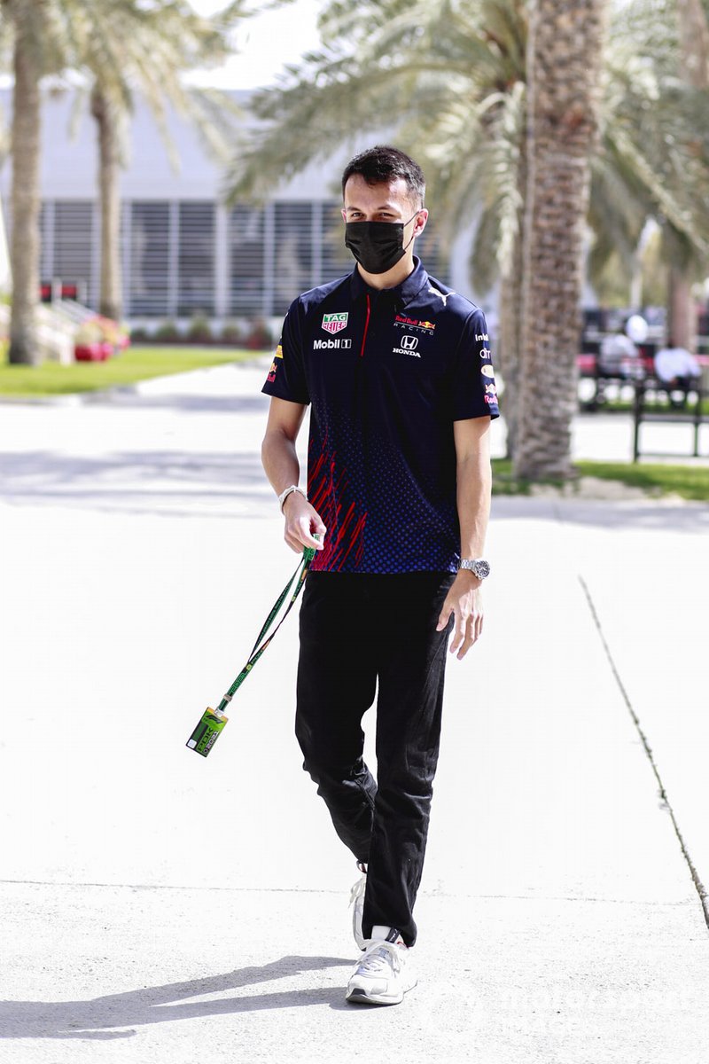Алекс Элбон, запасной гонщик, Red Bull Racing
