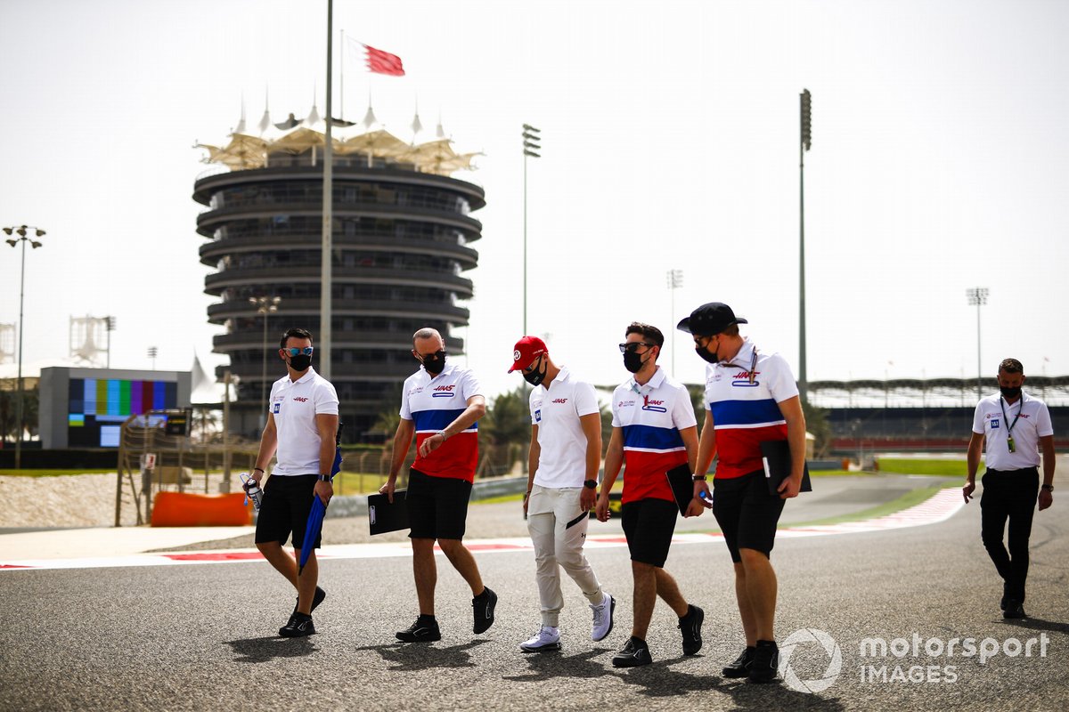 Nikita Mazepin, Haas F1 fait un tour de piste