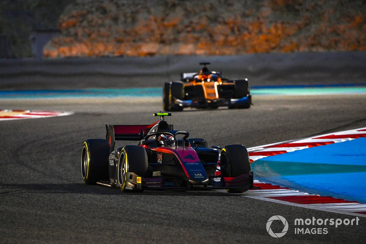 Callum Ilott, UNI-Virtuosi, en Guilherme Samaia, Campos Racing