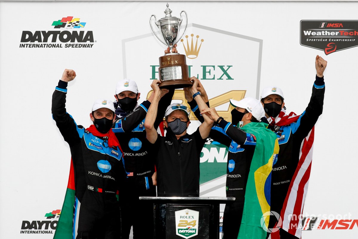 #10 Wayne Taylor Racing Acura ARX-05 Acura DPi: Ricky Taylor, Filipe Albuquerque, Alexander Rossi, Helio Castroneves