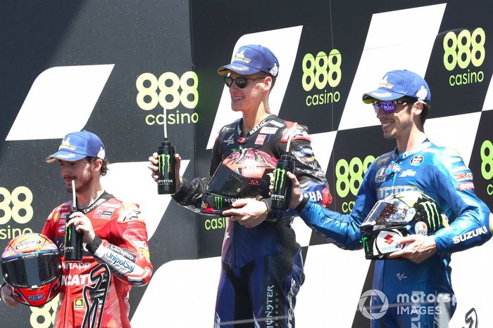 Podio: 1º Fabio Quartararo, Yamaha Factory Racing; 2º Francesco Bagnaia, Ducati Team; Joan Mir, Team Suzuki MotoGP