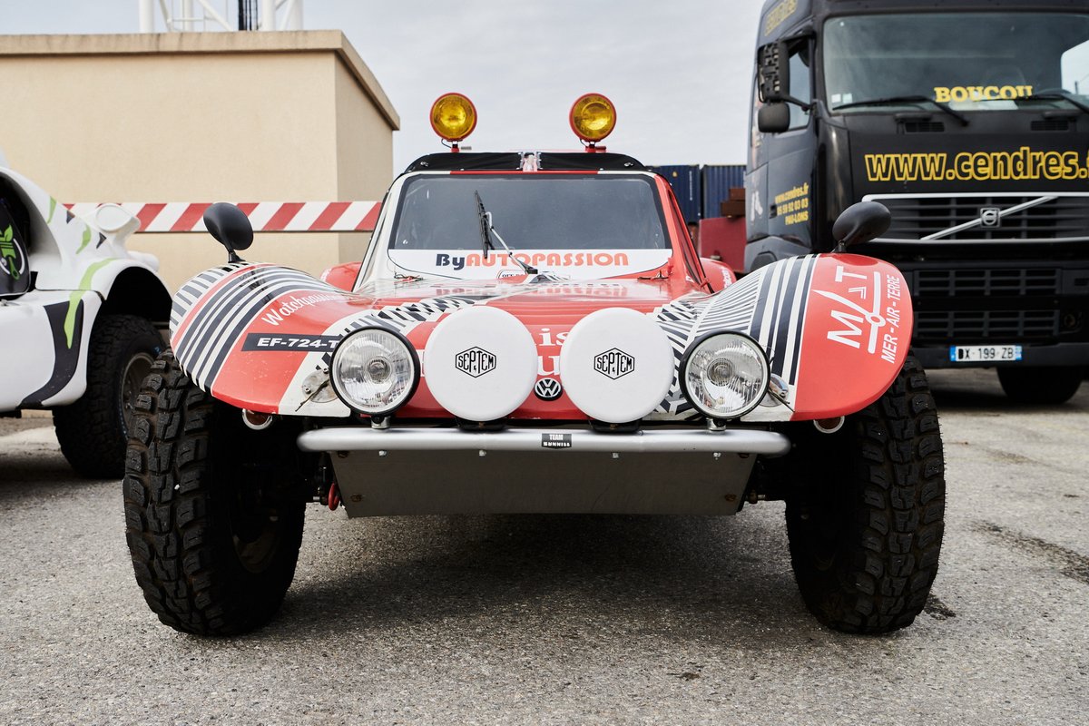 Embarque del Dakar 2021 en Marsella