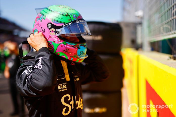 Valtteri Bottas, Stake F1 Team KICK Sauber, se quita el casco