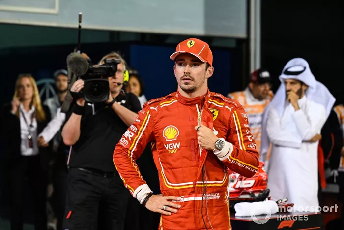 Charles Leclerc, Scuderia Ferrari, au Parc Ferme après les qualifications