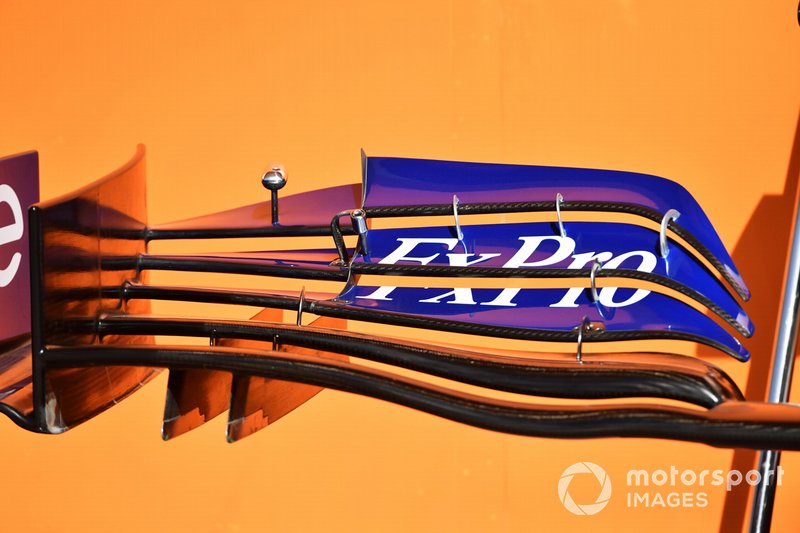McLaren MCL34 ön kanat