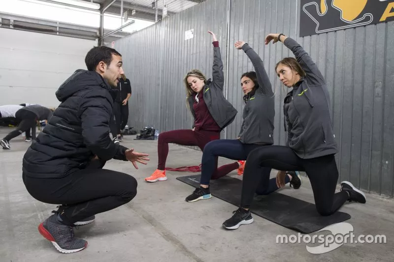 Francesca Linossi, Jamie Chadwick, Stephane Kox