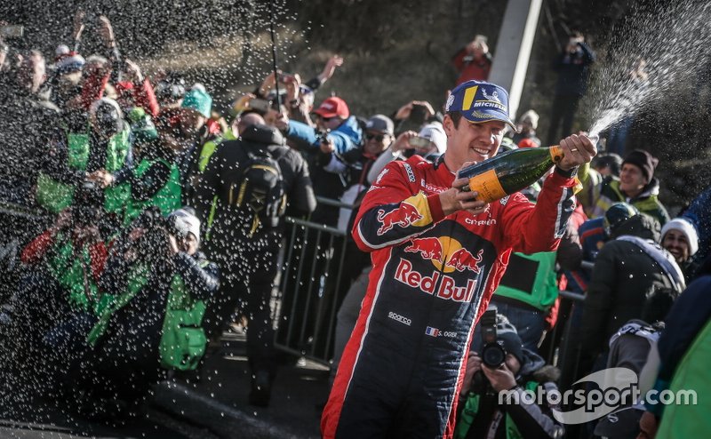Podio: i vincitori Sébastien Ogier, Citroën World Rally Team Citroen C3 WRC
