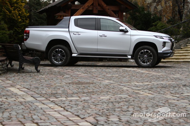 Mitsubishi L200