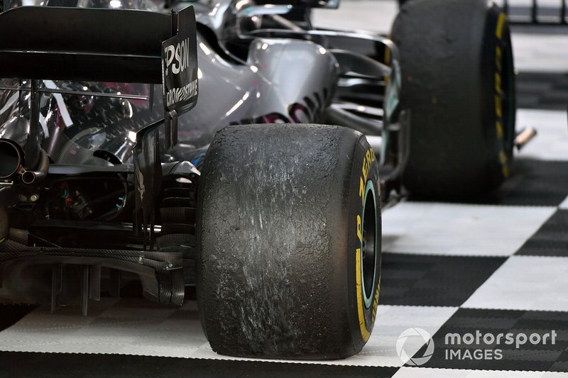 Las ruedas del coche de Valtteri Bottas, Mercedes AMG W10