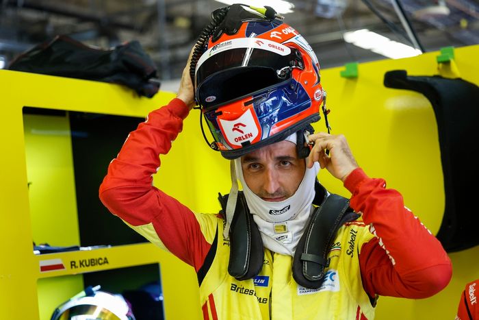 #83 AF Corse Ferrari 499P: Robert Kubica, Yifei Ye, Philip Hanson
