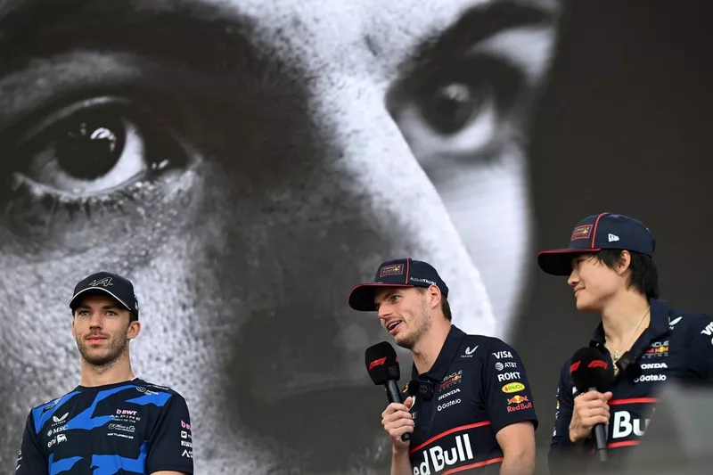 Max Verstappen, Red Bull Racing, Pierre Gasly, Alpine, Yuki Tsunoda, Red Bull Racing Team