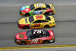 Martin Truex Jr., Furniture Row Racing, Toyota; Joey Logano, Team Penske, Ford; Kyle Busch, Joe Gibb