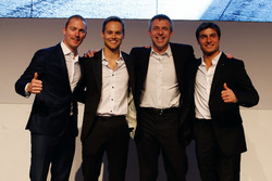 Maxime Martin, Tom Blomqvist, Bart Mampaey, teambaas BMW RBM, en Bruno Spengler