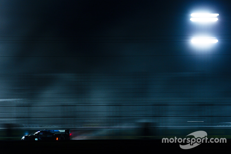 #10 Wayne Taylor Racing Cadillac DPi: Ricky Taylor, Jordan Taylor, Max Angelelli, Jeff Gordon