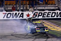 Race winner William Byron, JR Motorsports Chevrolet