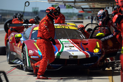#71 AF Corse Ferrari 488 GTE: Davide Rigon, Sam Bird