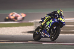 Valentino Rossi, Yamaha Factory Racing, camera hanging off