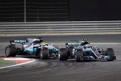 Valtteri Bottas, Mercedes F1 W08, Lewis Hamilton, Mercedes F1 W08