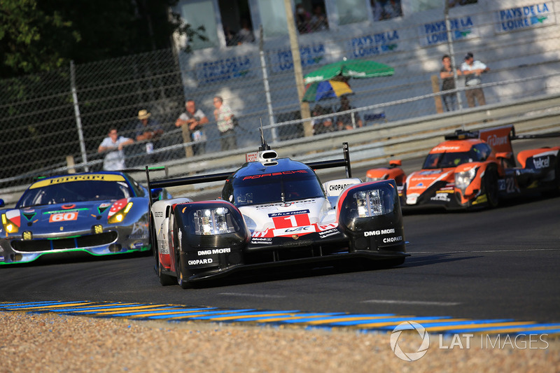 #1 Porsche Team Porsche 919 Hybrid: Neel Jani, Andre Lotterer, Nick Tandy