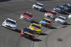 Brad Keselowski, Team Penske Ford, Martin Truex Jr., Furniture Row Racing Toyota
