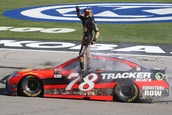Winner Martin Truex Jr., Furniture Row Racing Toyota