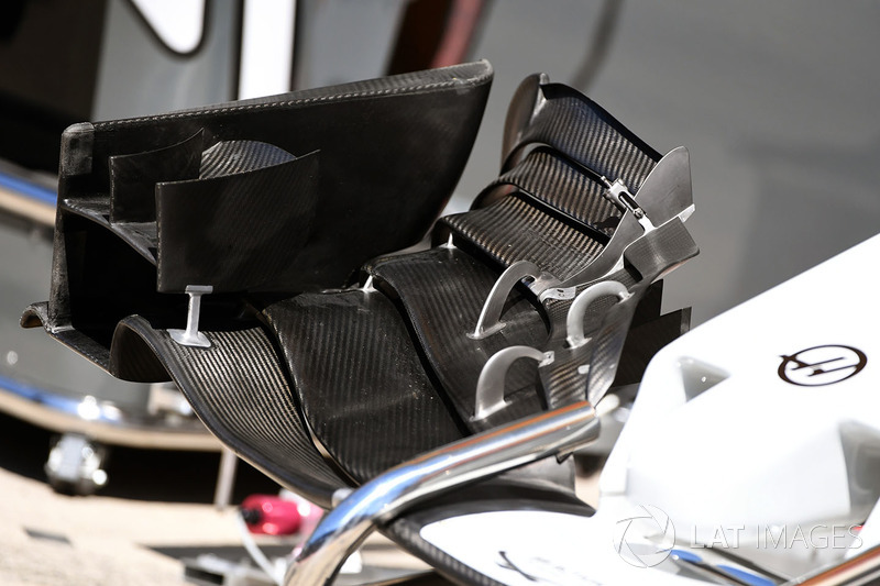 Haas F1 Team VF-17 detalle de ala delantera