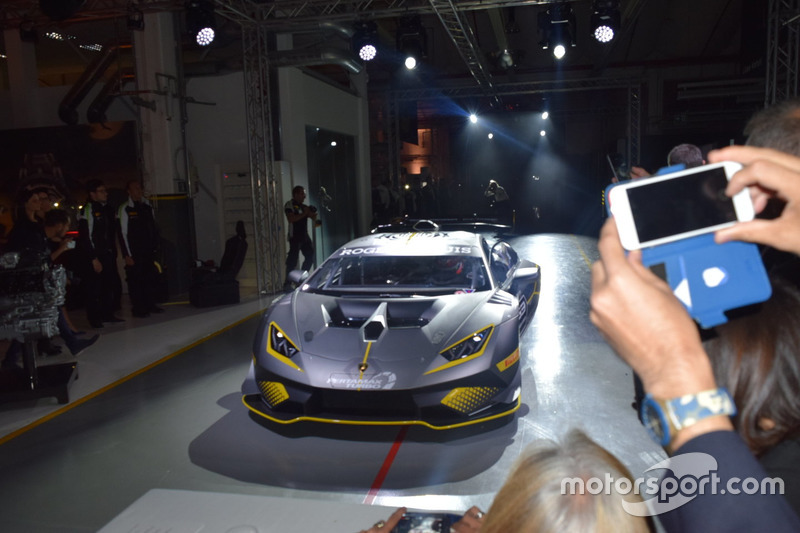 Presentazione Lamborghini Huracan ST EVO