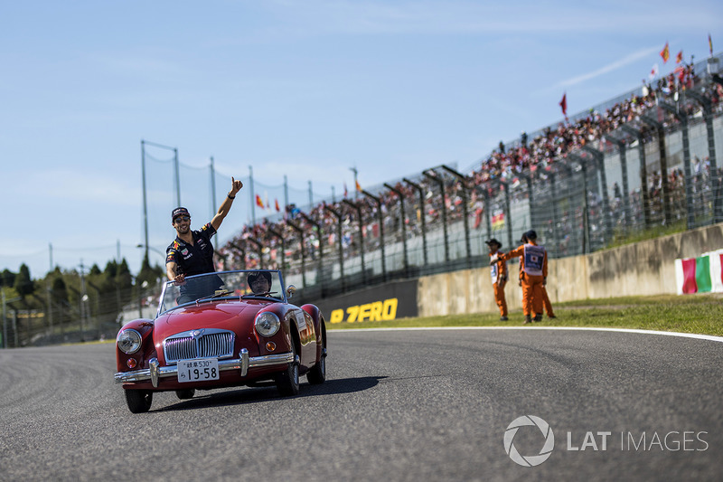 Daniel Ricciardo, Red Bull Racing on the drivers parade