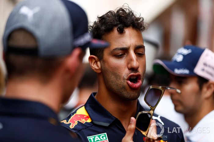 Daniel Ricciardo, Red Bull Racing, Sergio Perez, Force India
